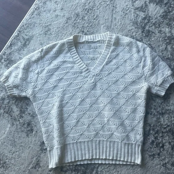 cream crochet top! - Picture 1 of 2